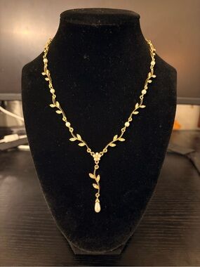 Vintage NR Signed Gold Y-Drop Vine Leaf Necklace w/ White Pearls and Crystals